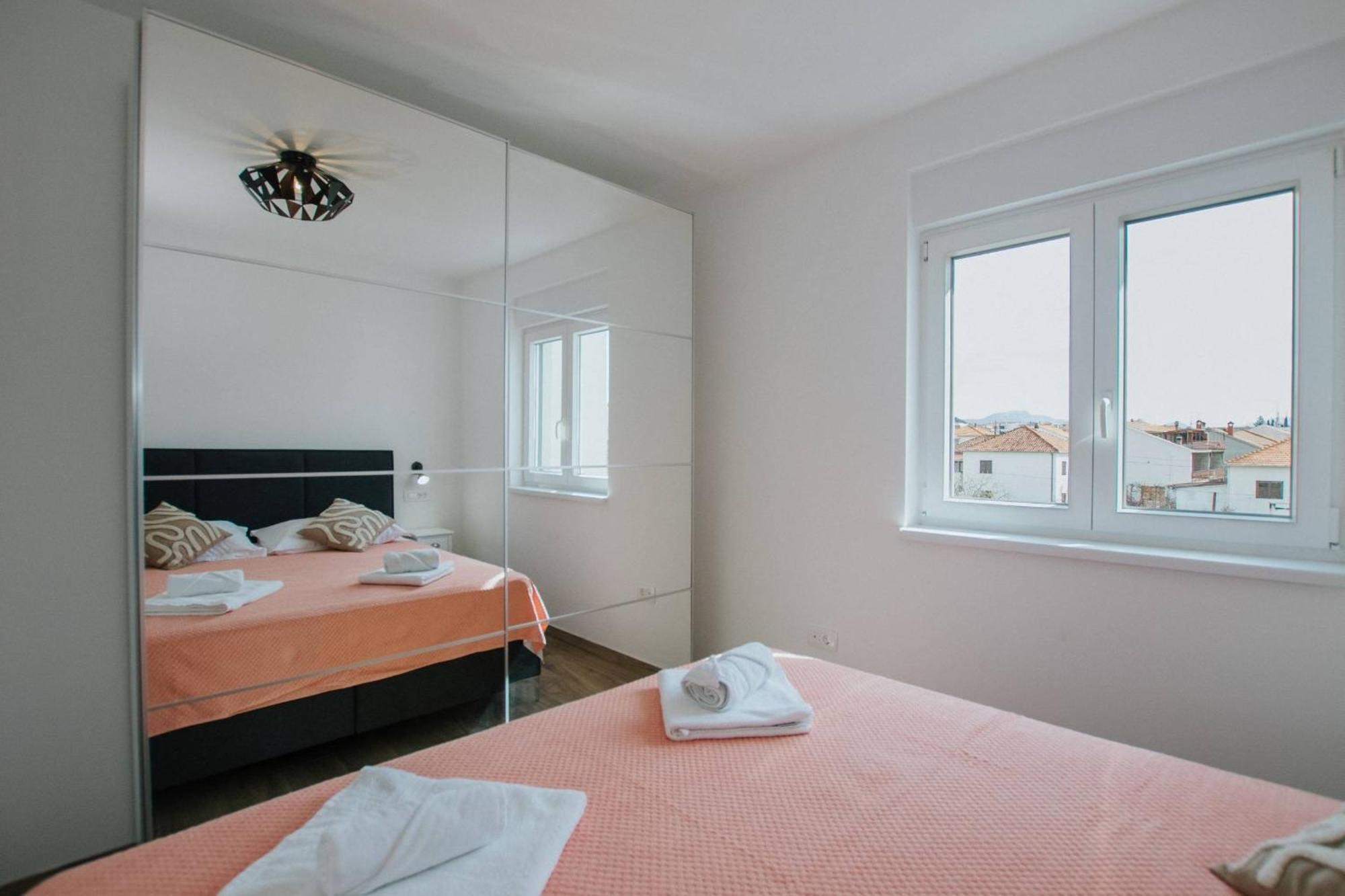 Luxury Apartments Marija Trogir Quarto foto